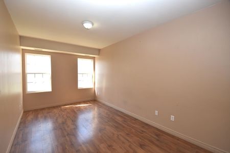 For Lease - 18 Market Street Unit# 3, Brantford, Ontario - Photo 2