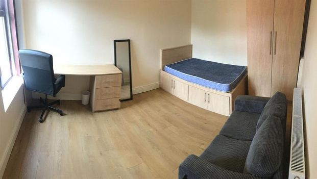 5 bedroom house to rent - Photo 1