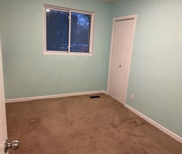 For Lease - 590 Birchmount Road, Toronto, Ontario - Photo 3