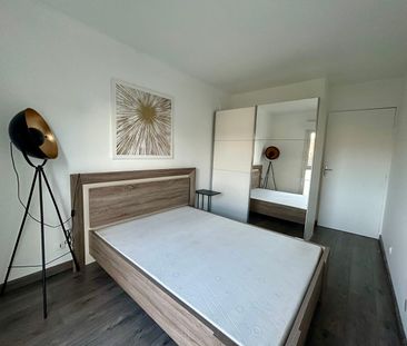 Location Appartement 2 pièces 46m² - Photo 2