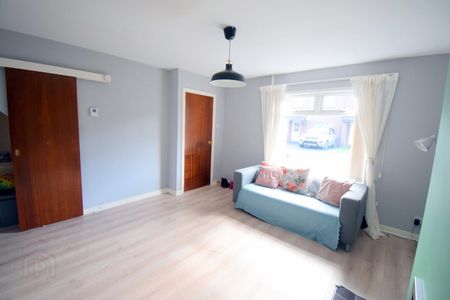 19 Ravenhill Court, BT68FS, Belfast - Photo 2