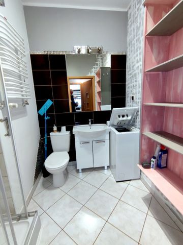 Przestronna kawalerka, osobna kuchnia - Photo 4