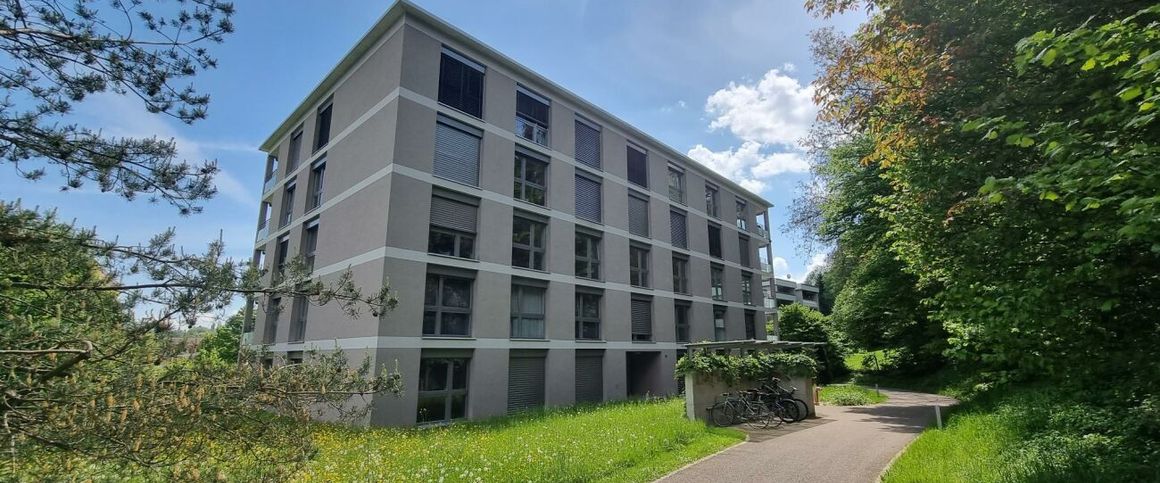 Grosszügige 2.5 Zimmerwohnung in attraktiver Umgebung - Photo 1