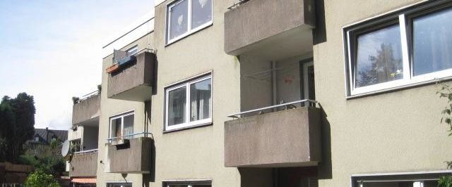 Helle sonnige 3 Zimmer Wohnung mit Blick ins Grüne ! - Foto 1