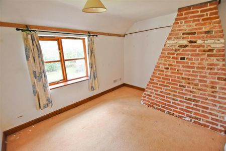 3 bedroom detached house to rent - Photo 5