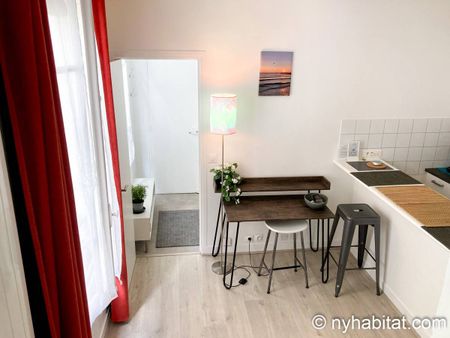 Logement à Paris, Location meublée - Photo 3