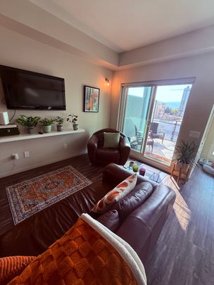 Sole on St. Paul – Great Location - Photo 1