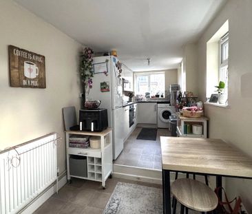 Elm Grove Road, Farnborough, GU14 - Photo 6