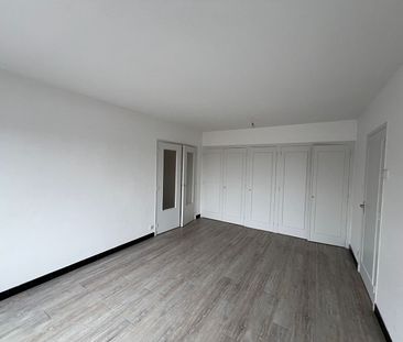 Location Appartement 2 pièces 44m² - Photo 2