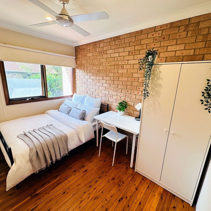 Strathfield South - Photo 1