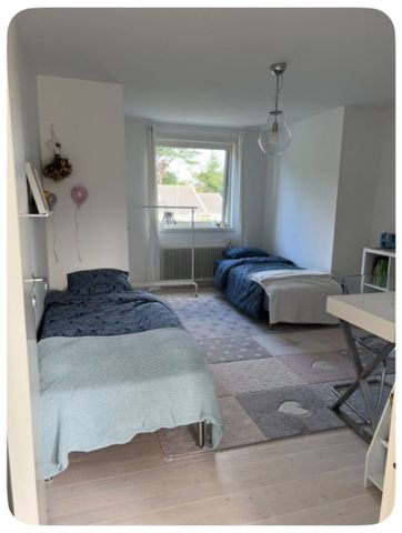 Rymlig och ljus villa i familjevänliga Lyckhem, Hovås! - Foto 5