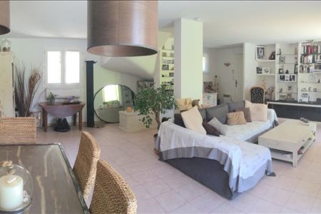 VILLA LES MILLES - 5 pièce(s) - 112 m2 - Photo 3