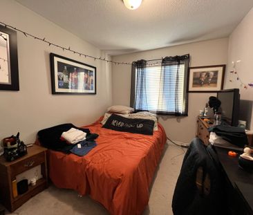 For Lease - 529 Honeylocust Avenue, Kanata, Ontario - Photo 6