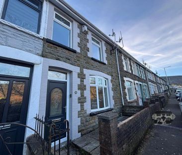 3 bedroom terraced house to rent - Photo 1