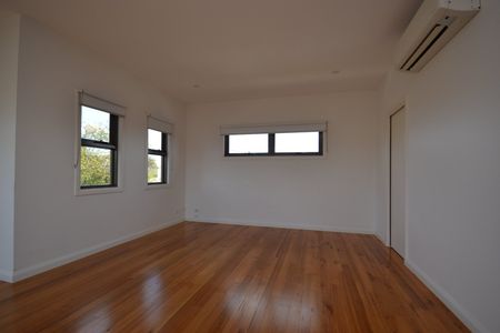 1/1 Kenneth Street, Preston VIC 3072 - Photo 4