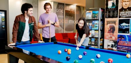 5 Bedroom Apartment - Photo 2