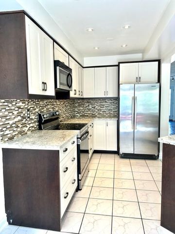 For Lease - 1588 South Parade Court Unit# 46, Mississauga, Ontario - Photo 2