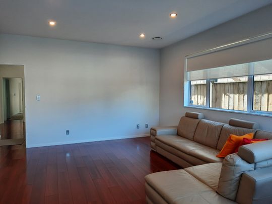 Beautiful Large Family Home - Photo 1