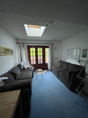 3 bedroom flat to rent - Photo 1