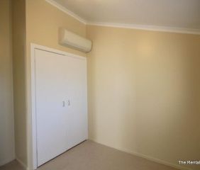 LOCATION – Minutes to the beach - Photo 6