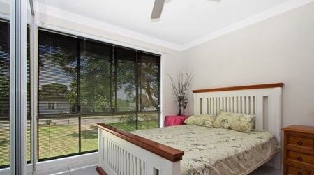 Charming Family Home in Lethbridge Park - Photo 2