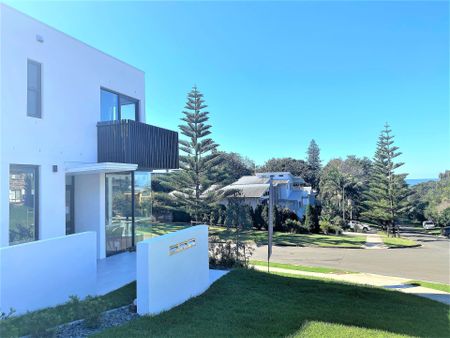 Luxury Apartment Living - Photo 5