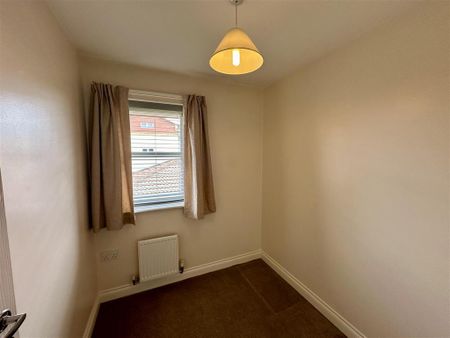 4 bedroom terraced house to rent - Photo 4