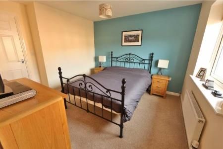 Fusiliers Close, NEW STOKE VILLAGE, Coventry, CV3 - Photo 4