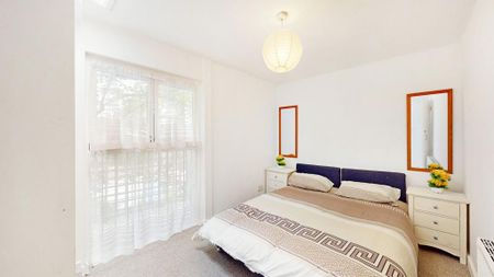 3 bedroom terraced house to rent - Photo 5