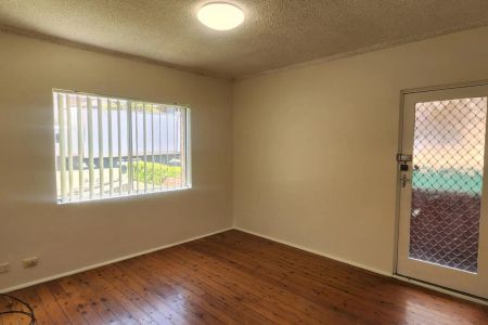 CONVENIENTLY LOCATED TWO BEDROOM UNIT - Photo 4