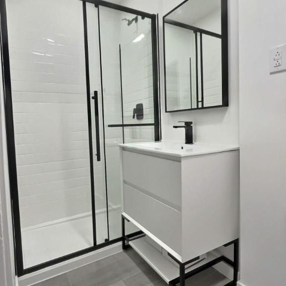 2 CH - 1 SDB - Montréal - $1,445 /mo - Photo 1