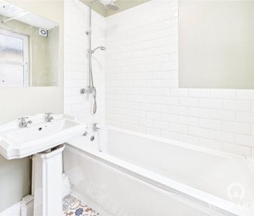 3 bedroom terraced house to rent - Photo 6