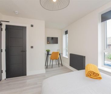 1 bedroom in a house share to rent - Photo 5