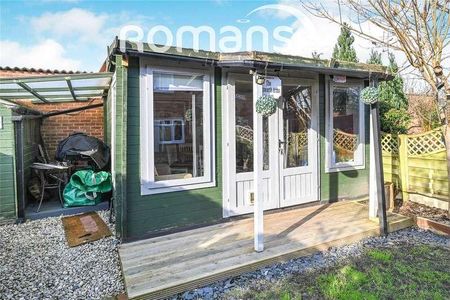 Balfour Crescent, Bracknell, RG12 - Photo 4