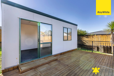 144 Solar Road, Glen Eden - Photo 2