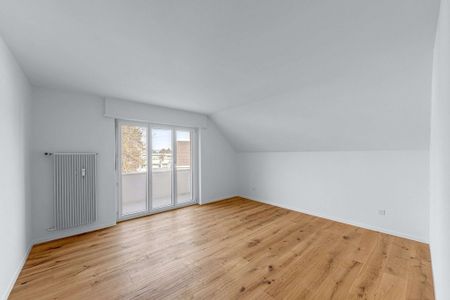 Erstvermietung nach Sanierung: helle 5.5-Zimmer-Wohnung - Photo 2