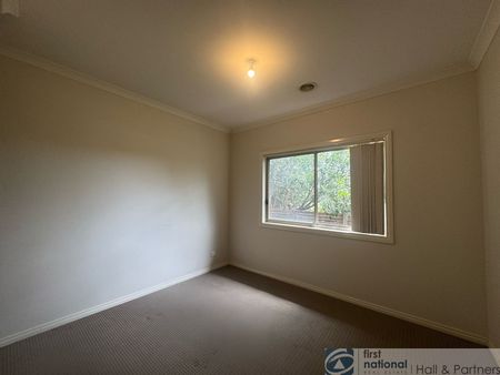 6a Grove End Road, Endeavour Hills - Photo 4