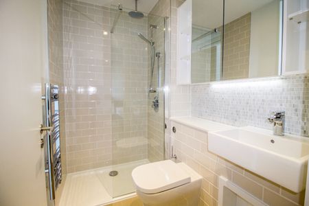 2 bedroom apartment to rent - Photo 5