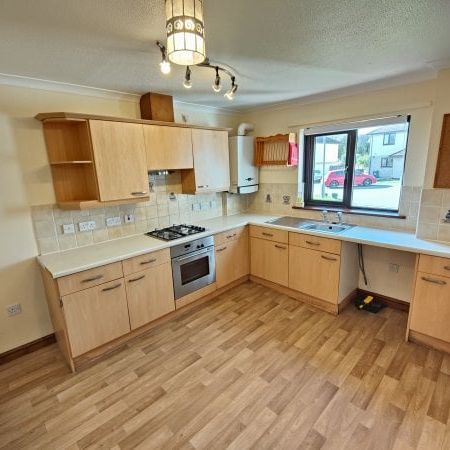 Penzance, Penzance, TR18 - Photo 1