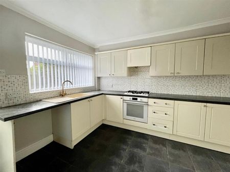 Millford, Leam Lane Estate, Gateshead - Photo 5