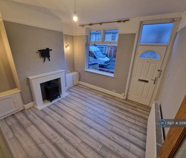 2 bedroom terraced house to rent - Photo 2