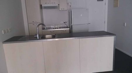 Large and Spacious - Photo 5