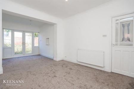 Brecon Drive, Bury - Photo 3