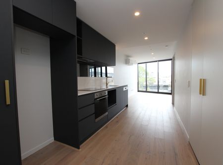 Metropol - Chic City Living - Photo 4