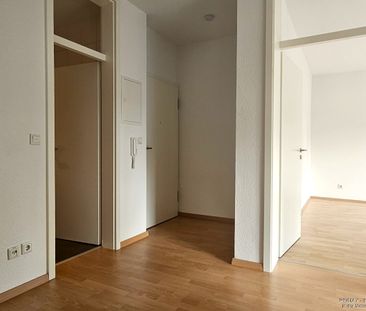 Helle 2 Zimmer Wohnung mit Balkon in zentraler Lage! - Photo 6