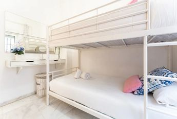 Plaza de Doña Trinidad, Málaga, Andalusia 29007