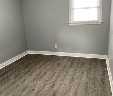 For Lease - 5477 Green Avenue, Niagara Falls, Ontario - Photo 3