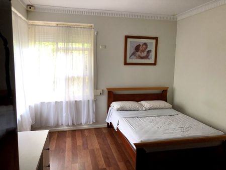 3-bedroom shared house, Malpas Street - Photo 3