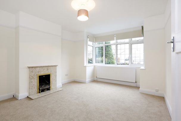 4 bedroom semi-detached house to rent - Photo 1