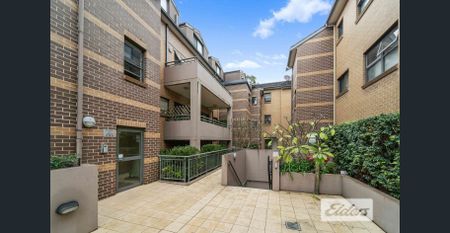 Modern Two-Bedroom Apartment in Central Flemington Location - Photo 2
